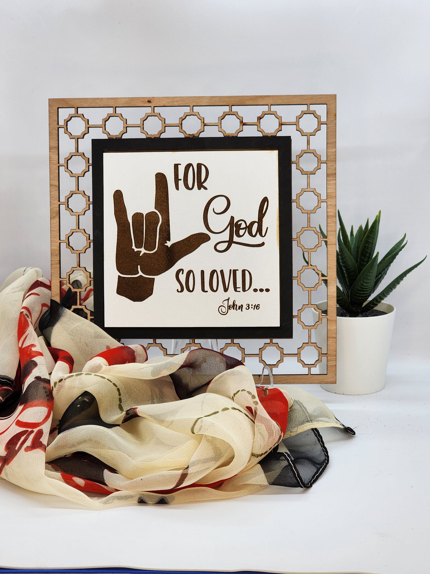 Interchangeable Insert - "For God so Loved..." in Sign Language
