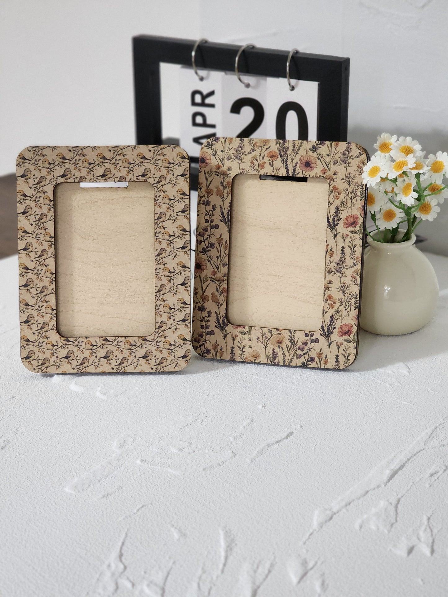 Faith-Filled Floral Frame Set – 5x7 Wooden Scripture Frame with Interchangeable Bible Verse Inserts